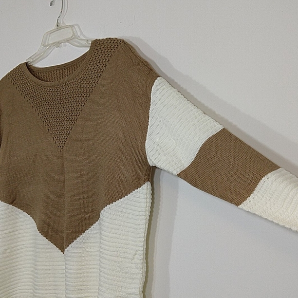 NEW✨ Colorblock Handmade Knitted Loose Sweater - Picture 6 of 8